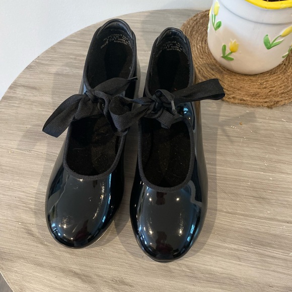 CAPEZIO TELETONE TAP SHOE - Picture 2 of 7